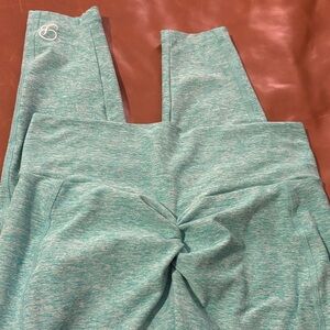 Bombshell Teal Leggings